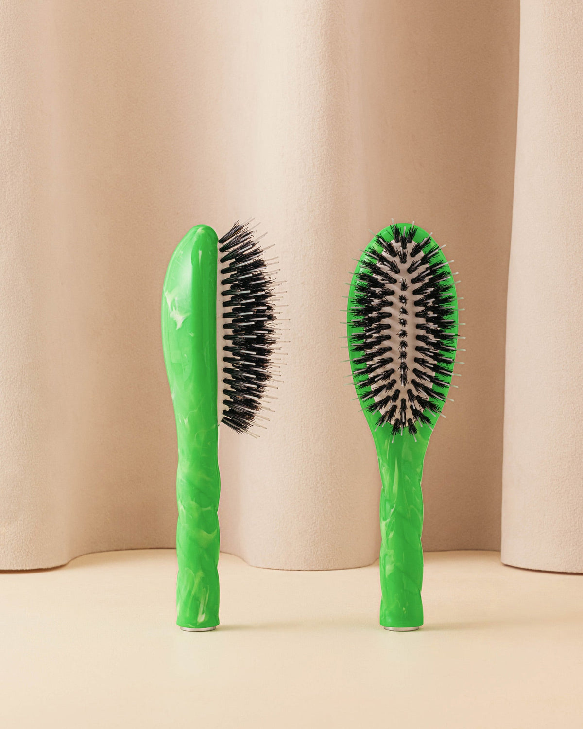 Roseanna x La Bonne Brosse N.02 La Petite Brosse Démêlante & Soin l'Indispensable Salty Gelato Vert